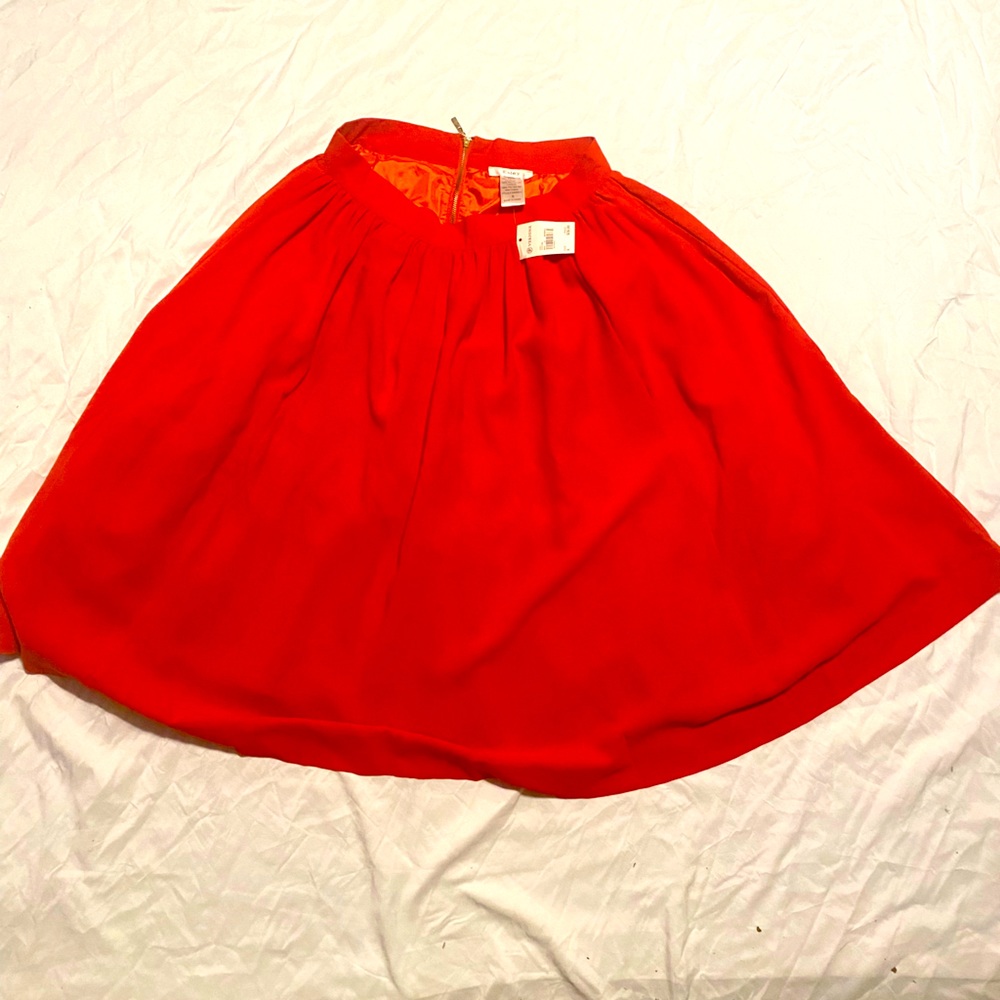 Esley Red Skirt Size Small